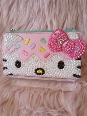 Hello Kitty Loungefly Cupcake Bling Wallet